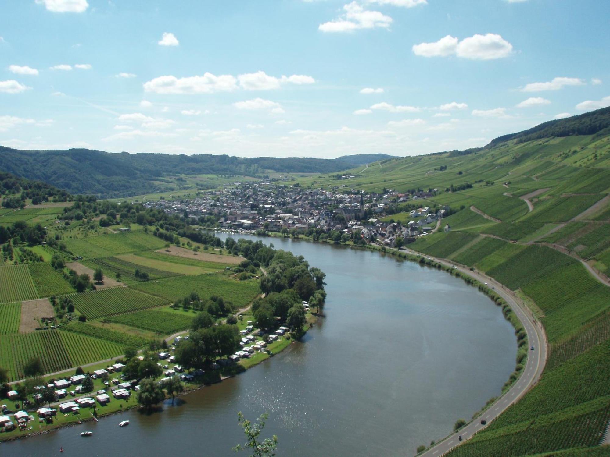 Comfortable Apartment In Ediger Eller Eifel Sankt Aldegund Exterior foto
